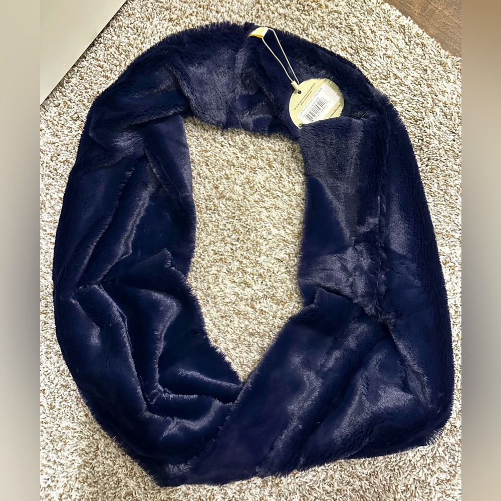 The Jet Set Diaries Faux Fur Infinity Scarf NWT
